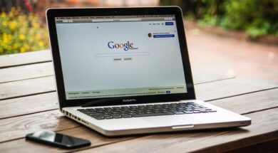 macbook-459196_1920